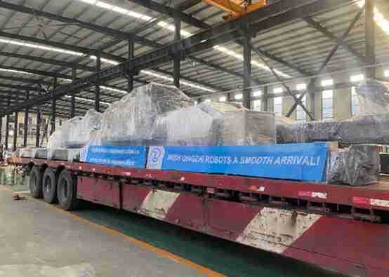 Four Qingzhi intelligent welding robots finished loading ready to Türkiye